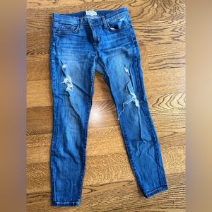 Current Elliot skinny jeans. Size 28.
